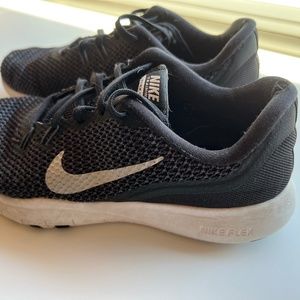 Nike Flex TR 7